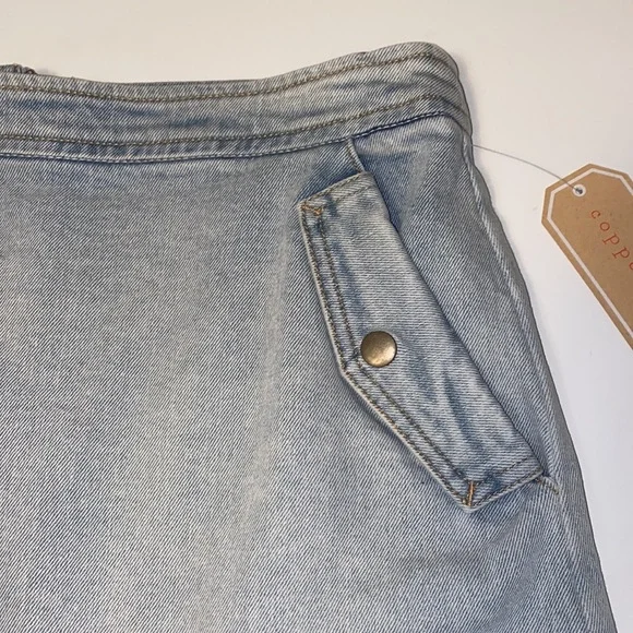 COPPER KEY Light Wash Pocket Denim Skirt - Picture 2 of 6